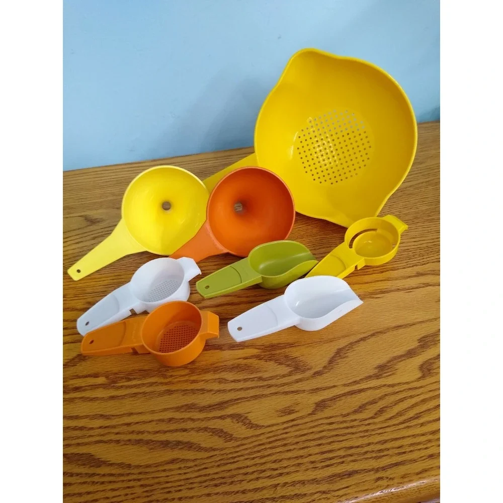 Tupperware lot #1200 strainer #1227 funnel #878 scoop #779 egg strainer#878 tea